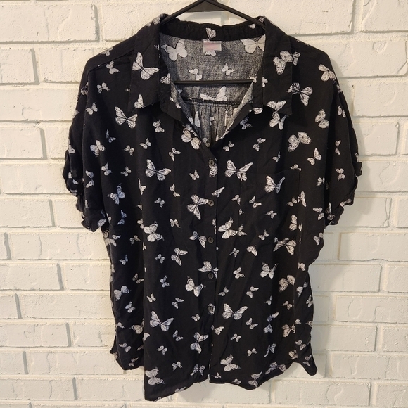 No Boundaries Button Down JXXL - Picture 1 of 7